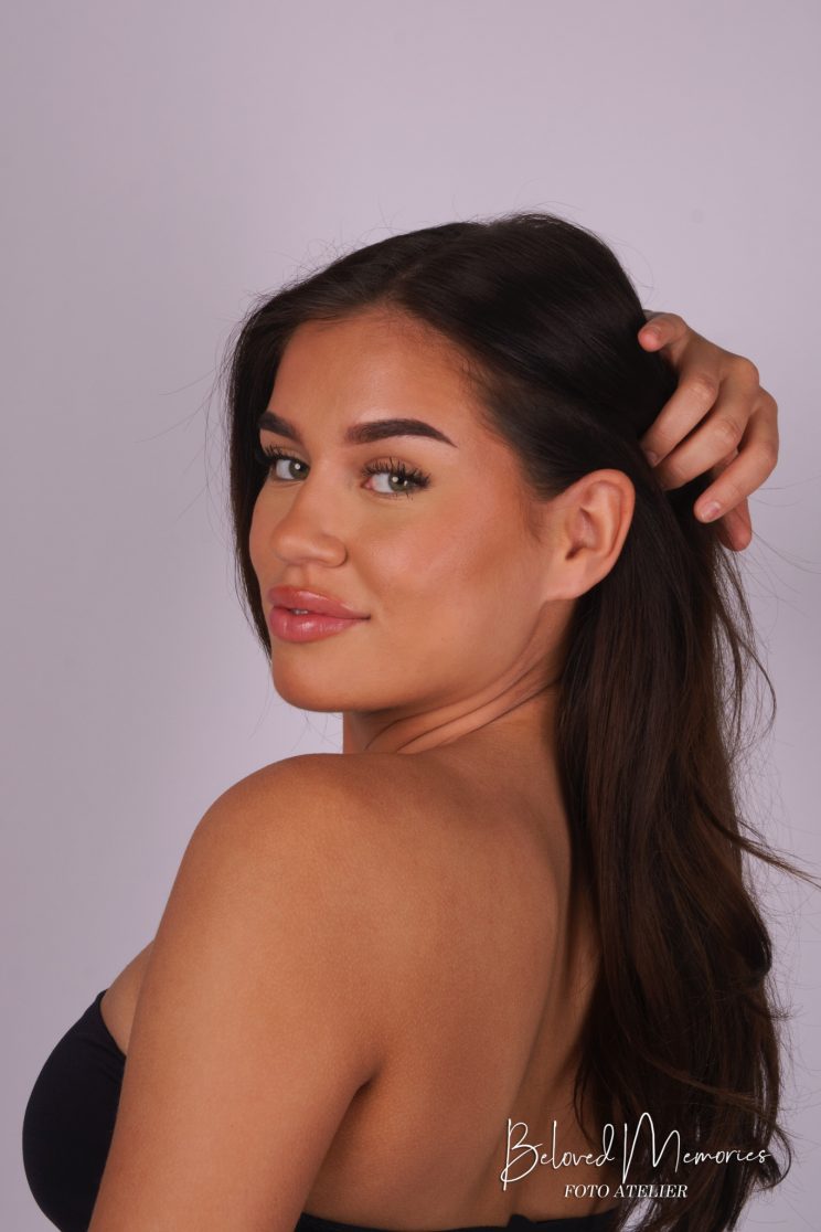 First-time model Benthe