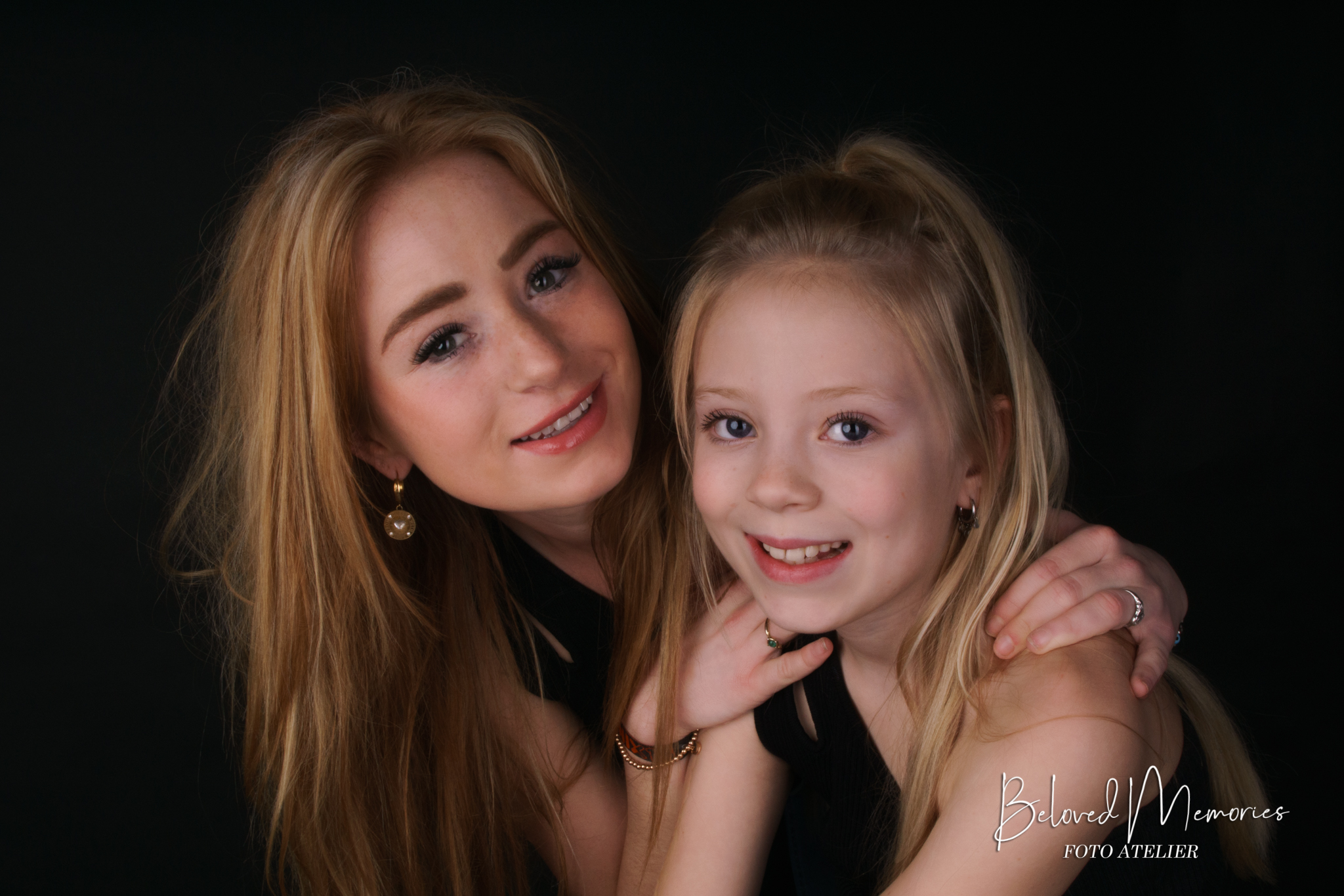 Read more about the article Portret met zusjes Romy en Bo