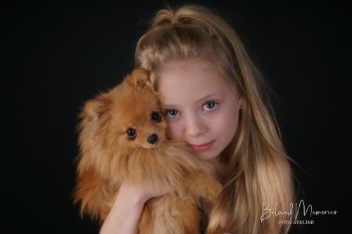 Portret Bo met haar hondje
